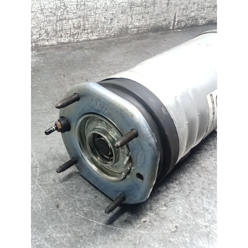 Recambio de amortiguador delantero izquierdo para land rover discovery v (l462) 2.0 sd4 4x4 referencia OEM IAM CJ3VA  