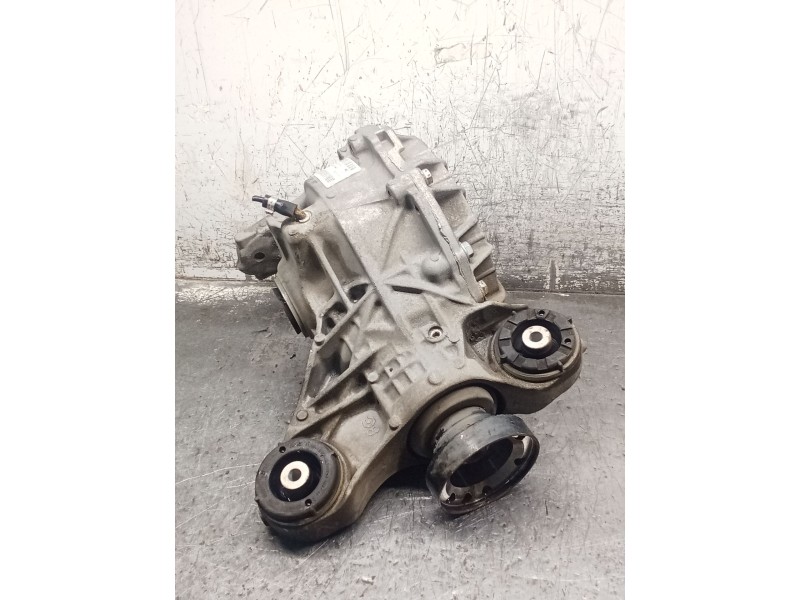 Recambio de diferencial trasero para land rover discovery v (l462) 2.0 sd4 4x4 referencia OEM IAM HPLA4A213DA R 3.31 C9S2A