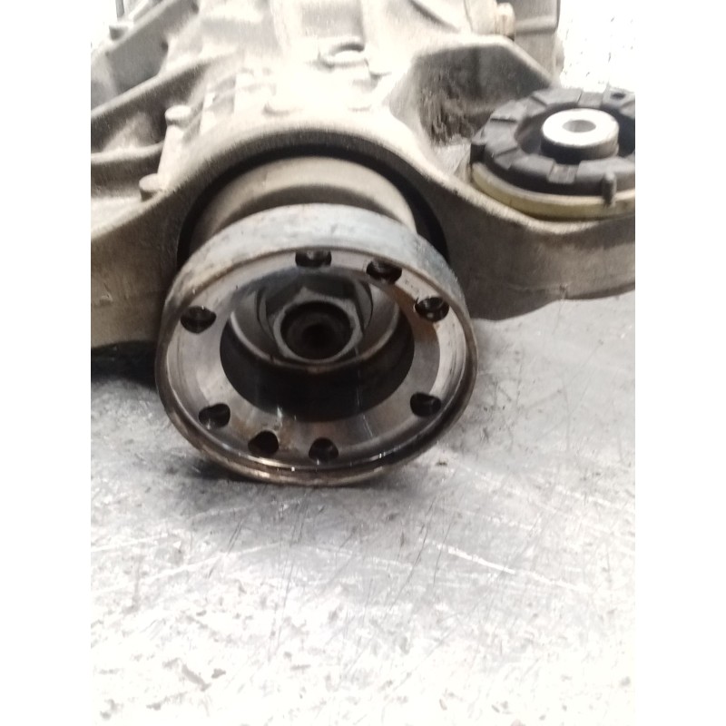 Recambio de diferencial trasero para land rover discovery v (l462) 2.0 sd4 4x4 referencia OEM IAM HPLA4A213DA R 3.31 C9S2A