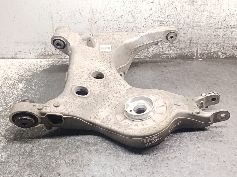 Recambio de brazo suspension inferior trasero derecho para land rover discovery v (l462) 2.0 sd4 4x4 referencia OEM IAM 28B07510
