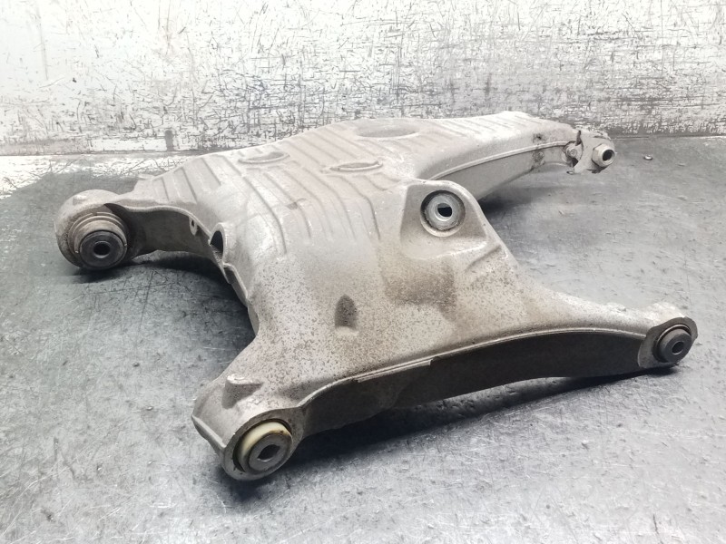 Recambio de brazo suspension inferior trasero derecho para land rover discovery v (l462) 2.0 sd4 4x4 referencia OEM IAM 28B07510