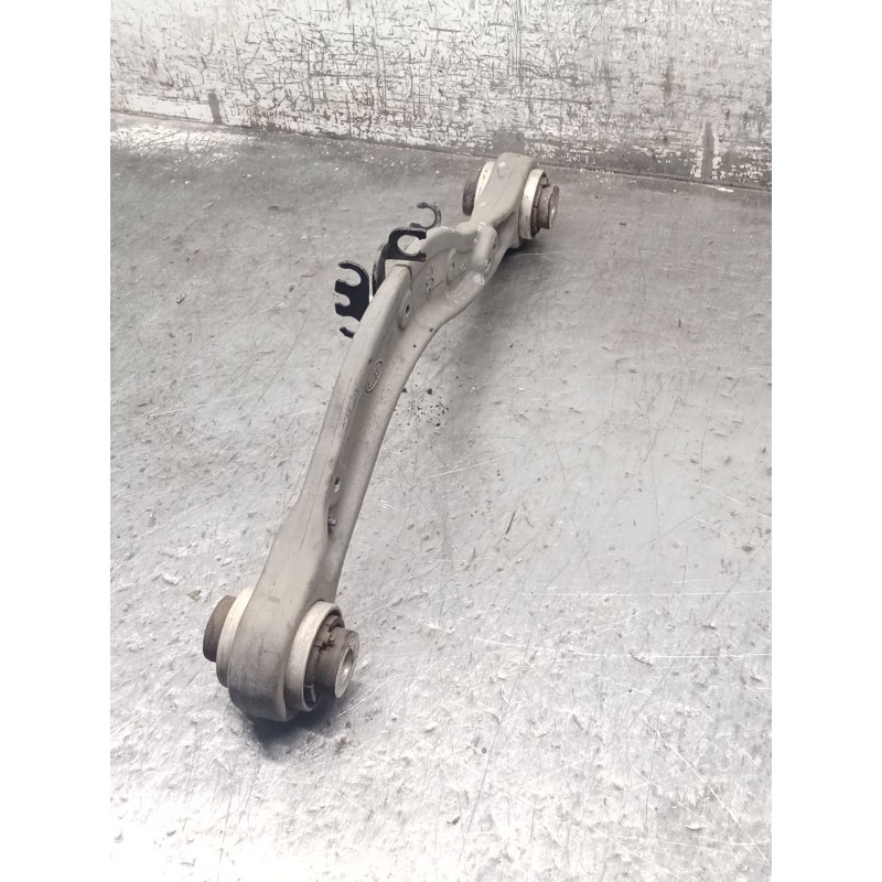 Recambio de brazo suspension superior trasero derecho para land rover discovery v (l462) 2.0 sd4 4x4 referencia OEM IAM CPLA5501