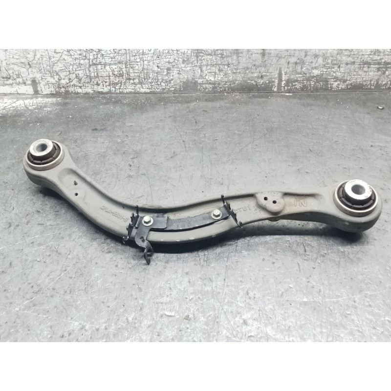 Recambio de brazo suspension superior trasero derecho para land rover discovery v (l462) 2.0 sd4 4x4 referencia OEM IAM CPLA5501