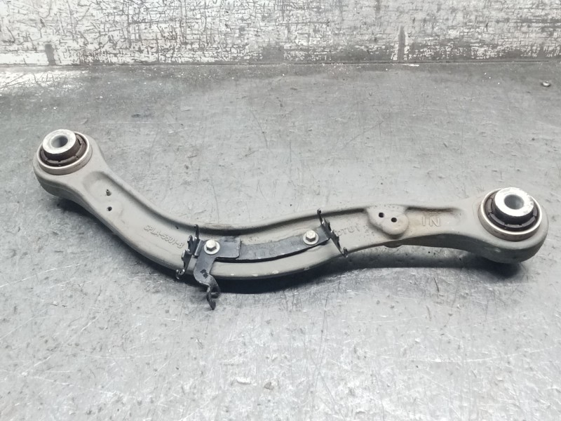 Recambio de brazo suspension superior trasero derecho para land rover discovery v (l462) 2.0 sd4 4x4 referencia OEM IAM CPLA5501