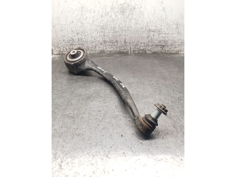 Recambio de brazo suspension inferior delantero derecho para land rover discovery v (l462) 2.0 sd4 4x4 referencia OEM IAM JPLA3C