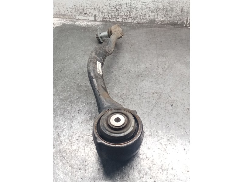 Recambio de brazo suspension inferior delantero izquierdo para land rover discovery v (l462) 2.0 sd4 4x4 referencia OEM IAM PLA3