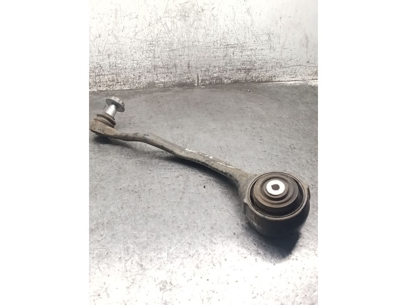 Recambio de brazo suspension inferior delantero izquierdo para land rover discovery v (l462) 2.0 sd4 4x4 referencia OEM IAM PLA3