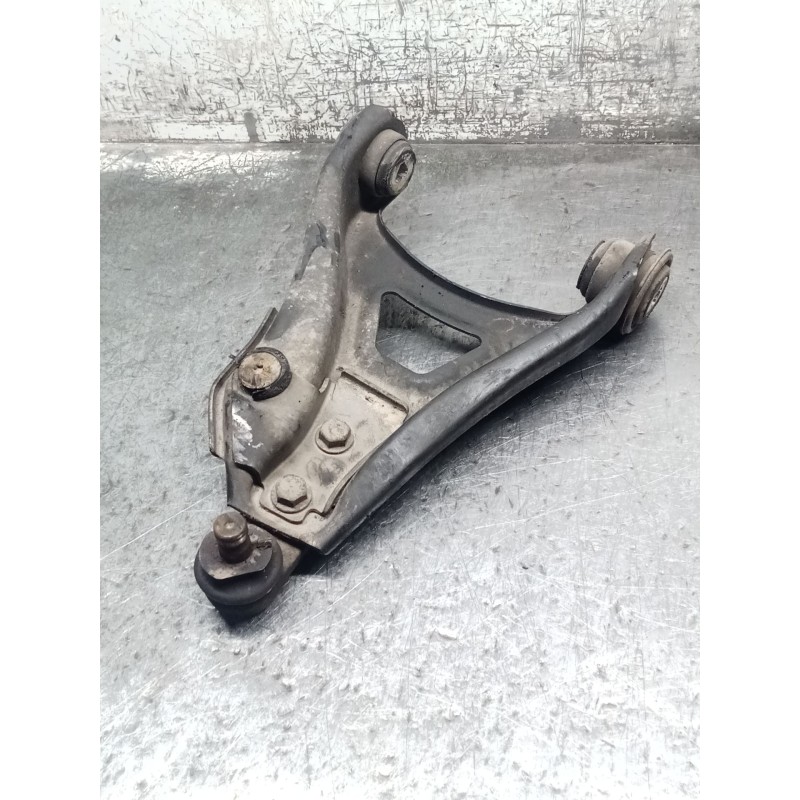 Recambio de brazo suspension inferior delantero derecho para renault clio ii (bb_, cb_) 1.9 d (b/cb0e, bb0j) referencia OEM IAM 