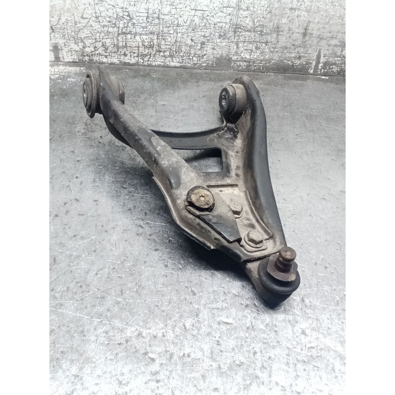 Recambio de brazo suspension inferior delantero derecho para renault clio ii (bb_, cb_) 1.9 d (b/cb0e, bb0j) referencia OEM IAM 