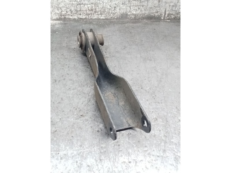 Recambio de brazo suspension inferior trasero izquierdo para land rover discovery v (l462) 2.0 sd4 4x4 referencia OEM IAM CPLA5K
