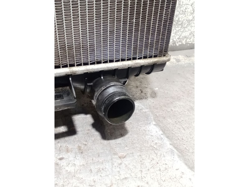 Recambio de radiador agua para land rover discovery v (l462) 2.0 sd4 4x4 referencia OEM IAM HPLA8005AB  