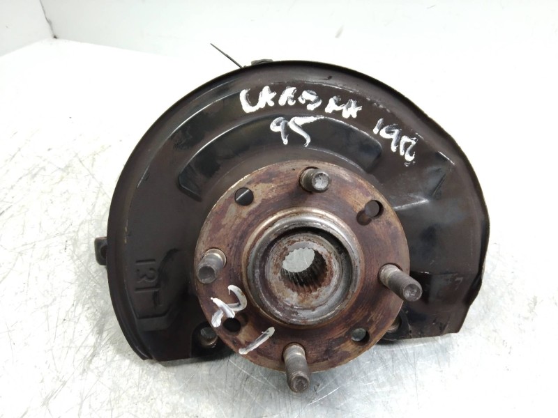 Recambio de mangueta delantera izquierda para mitsubishi carisma berlina 4 (da0) 1.9 turbodiesel referencia OEM IAM   