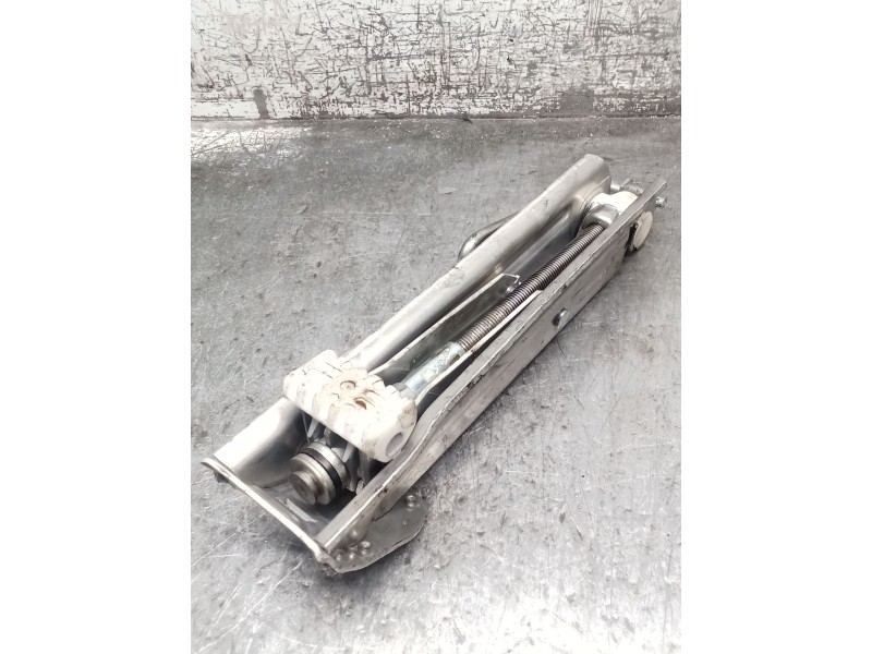 Recambio de gato para mercedes-benz clase e (w212) e 300 cdi / bluetec (212.020, 212.021, 212.027) referencia OEM IAM A211583011