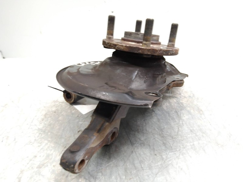 Recambio de mangueta delantera izquierda para mitsubishi carisma berlina 4 (da0) 1.9 turbodiesel referencia OEM IAM   