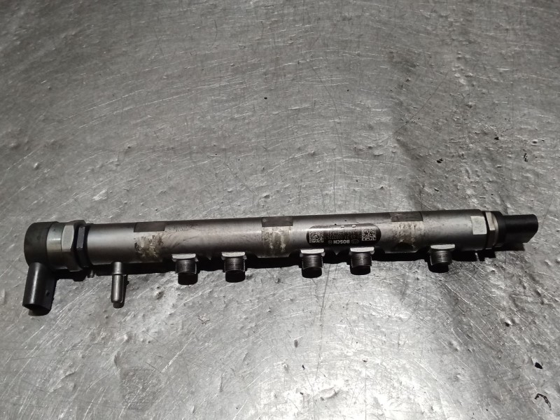 Recambio de rampa inyectora para bmw 1 (e81) 118 d referencia OEM IAM   