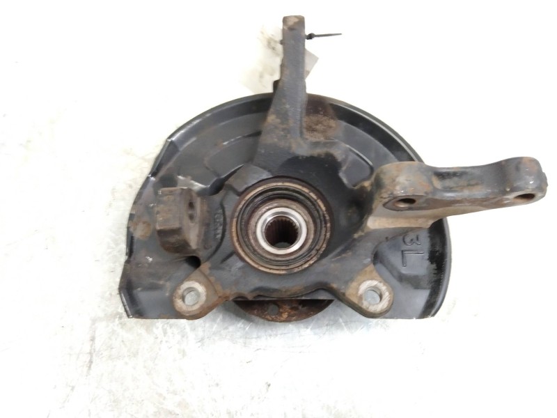 Recambio de mangueta delantera izquierda para mitsubishi carisma berlina 4 (da0) 1.9 turbodiesel referencia OEM IAM   