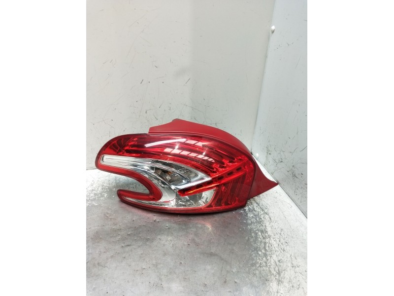 Recambio de piloto trasero derecho para peugeot 208 i (ca_, cc_) 1.4 hdi referencia OEM IAM   