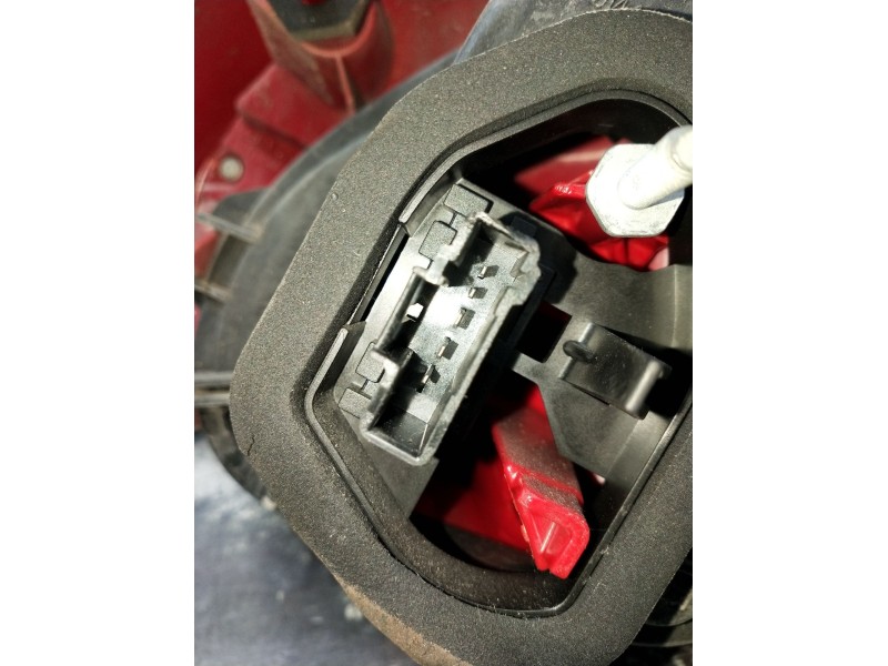 Recambio de piloto trasero derecho para peugeot 208 i (ca_, cc_) 1.4 hdi referencia OEM IAM   