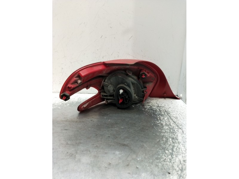 Recambio de piloto trasero derecho para peugeot 208 i (ca_, cc_) 1.4 hdi referencia OEM IAM   