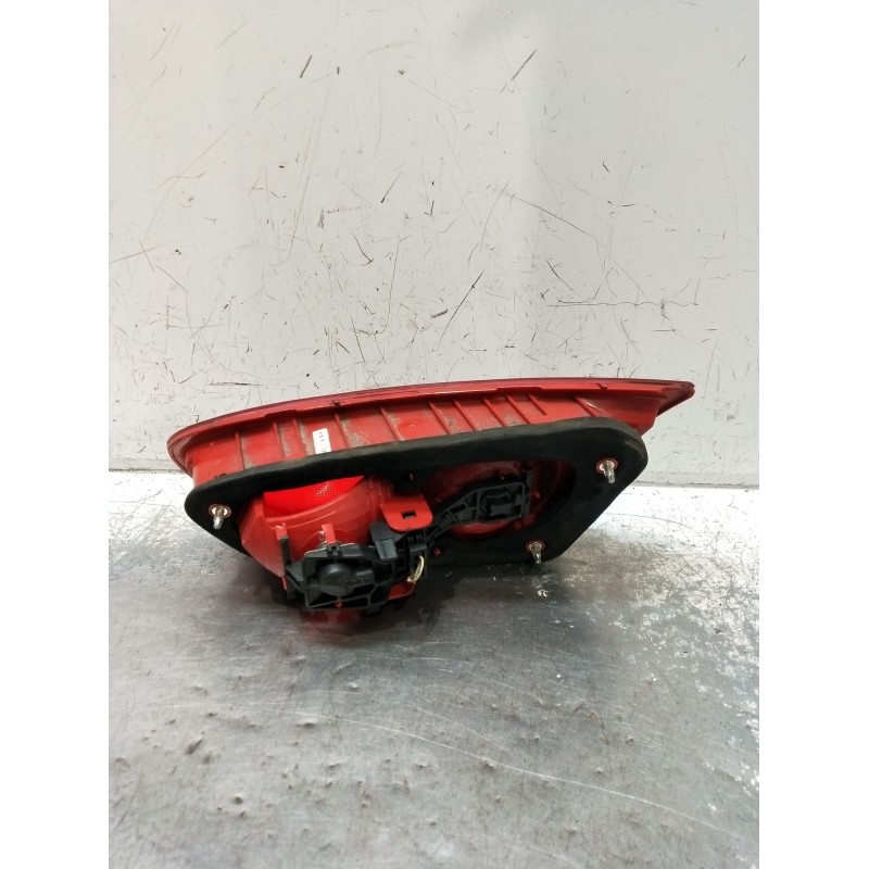 Recambio de piloto trasero izquierdo interior para seat leon (1p1) 1.6 tdi referencia OEM IAM 89320291  