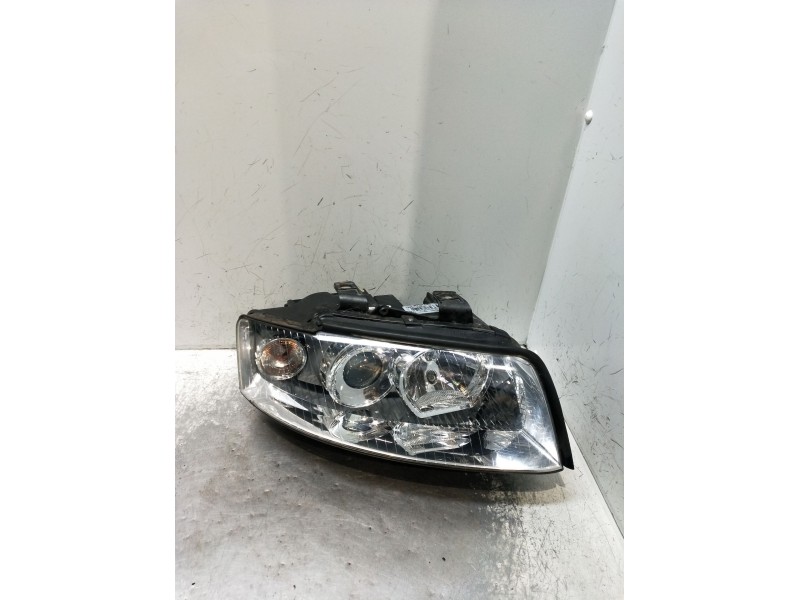 Recambio de faro derecho para audi a4 b6 (8e2) 1.9 tdi referencia OEM IAM 8E0941030C 89305705 
