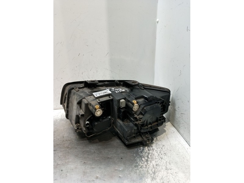 Recambio de faro derecho para audi a4 b6 (8e2) 1.9 tdi referencia OEM IAM 8E0941030C 89305705 