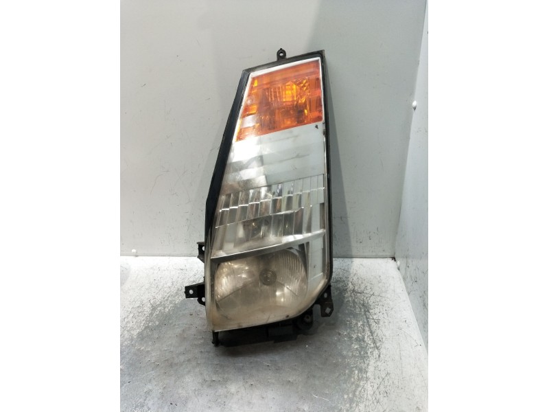 Recambio de faro izquierdo para nissan cabstar 09.06 3.0 diesel referencia OEM IAM 80314231 26060MB400 