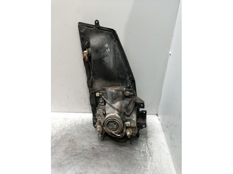 Recambio de faro izquierdo para nissan cabstar 09.06 3.0 diesel referencia OEM IAM 80314231 26060MB400 