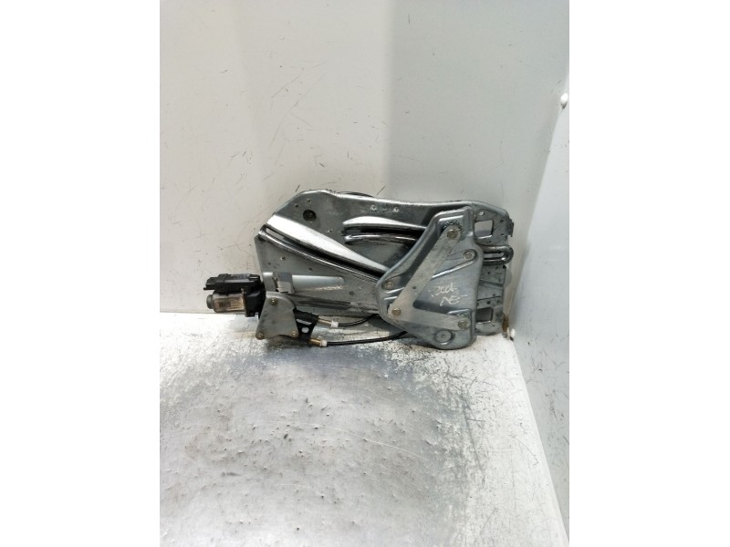 Recambio de elevalunas trasero derecho para renault megane ii coupé-cabriolet (em0/1_) 1.9 dci referencia OEM IAM 440746K 3P 