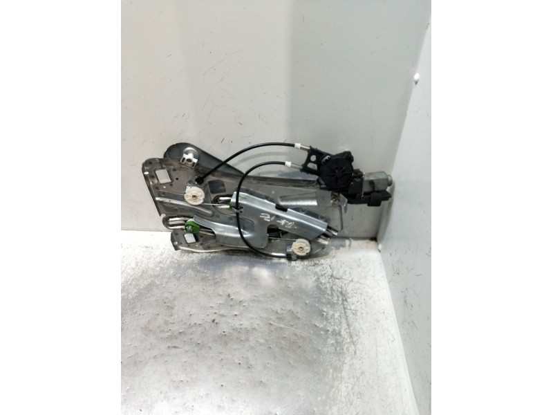 Recambio de elevalunas trasero izquierdo para renault megane ii coupé-cabriolet (em0/1_) 1.9 dci referencia OEM IAM 400773S 3P 