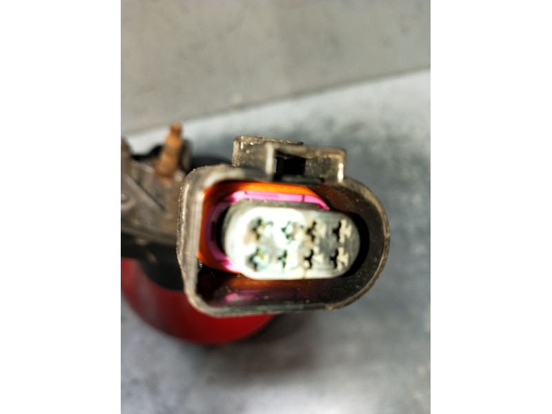 Recambio de retrovisor izquierdo para seat leon (1p1) 1.6 tdi referencia OEM IAM  ELÉCTRICO 