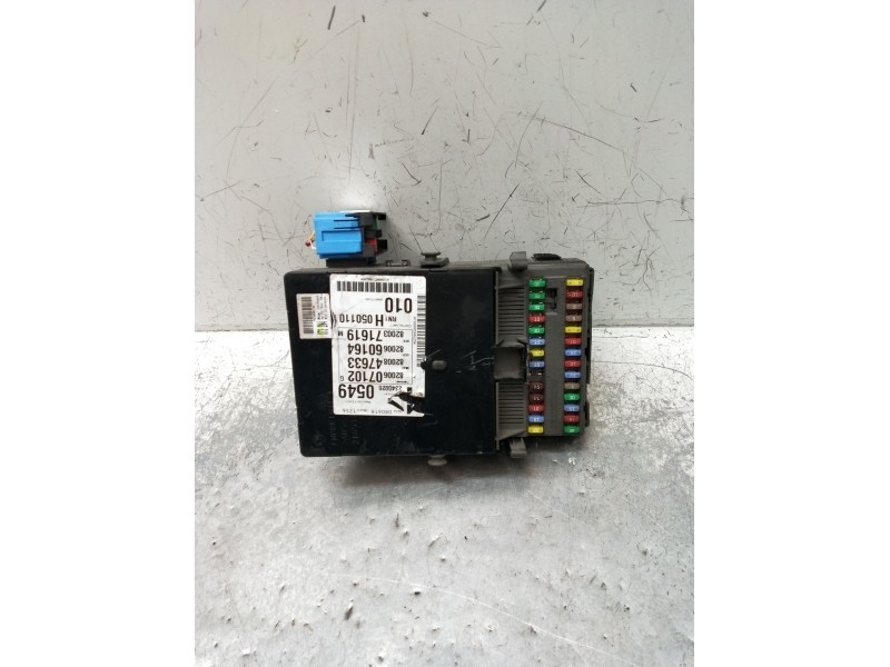 Recambio de caja reles / fusibles para renault vel satis (bj0_) 3.5 v6 (bj0r, bj0v, bj0u) referencia OEM IAM 281183426A 00032596