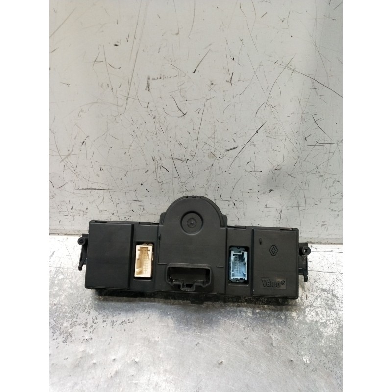 Recambio de mando calefaccion / aire acondicionado para renault megane ii coupé-cabriolet (em0/1_) 1.9 dci referencia OEM IAM 69