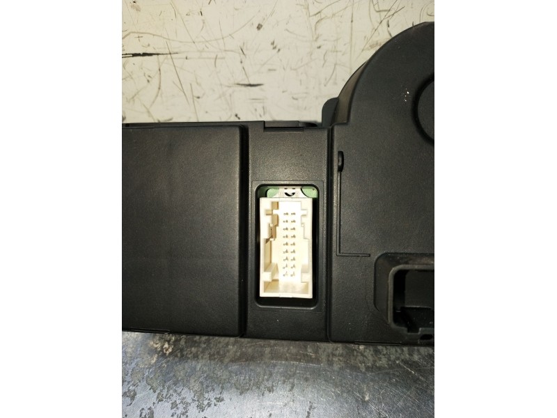 Recambio de mando calefaccion / aire acondicionado para renault megane ii coupé-cabriolet (em0/1_) 1.9 dci referencia OEM IAM 69