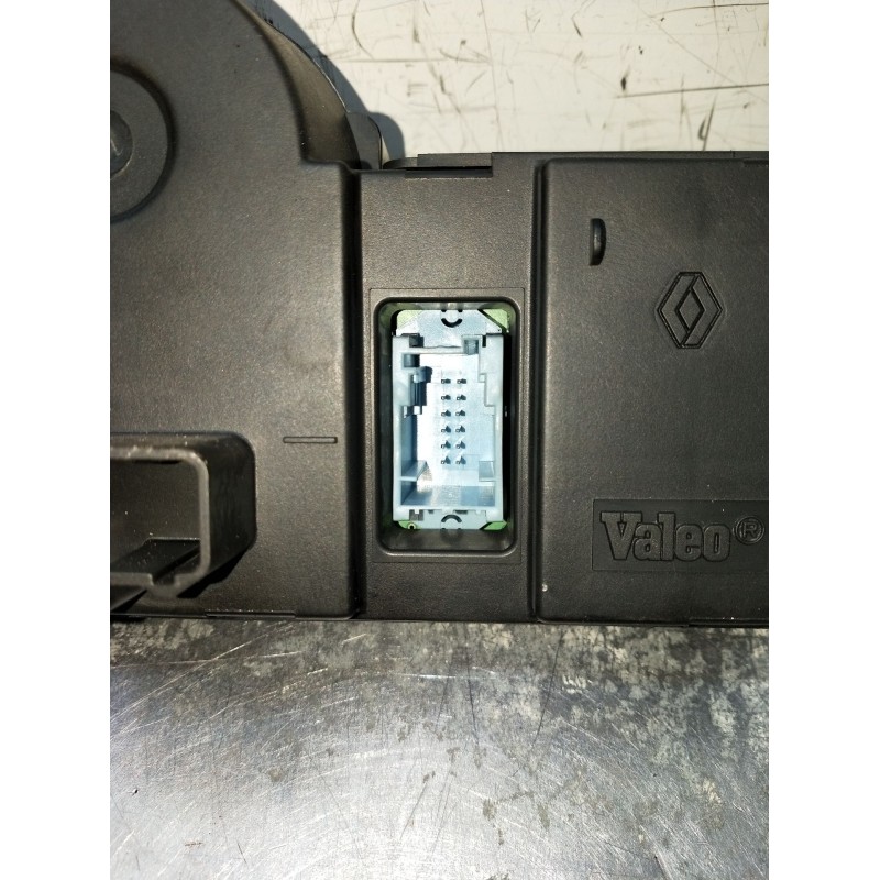 Recambio de mando calefaccion / aire acondicionado para renault megane ii coupé-cabriolet (em0/1_) 1.9 dci referencia OEM IAM 69