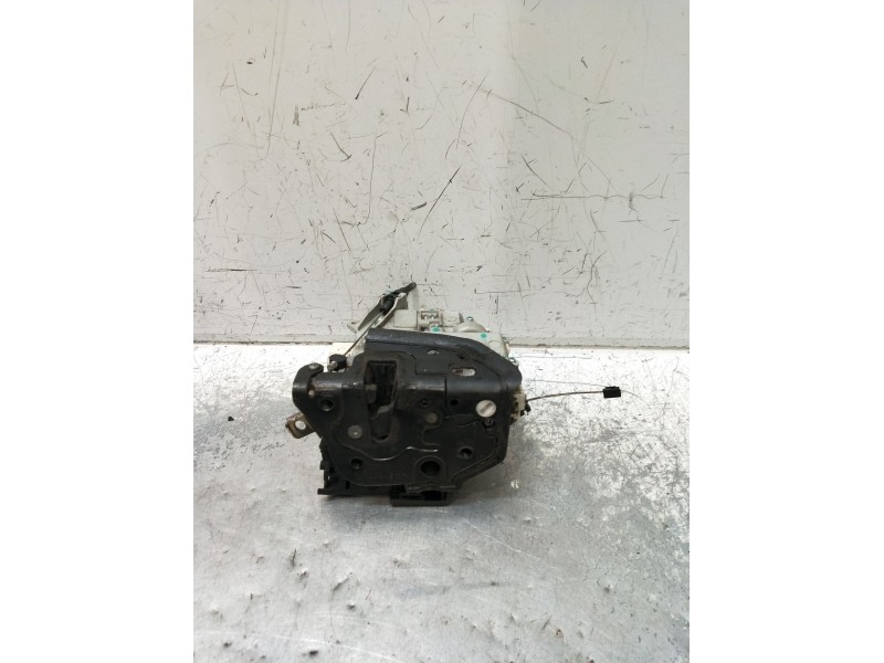 Recambio de motor cierre centralizado delantero derecho para seat leon (1p1) 1.6 tdi referencia OEM IAM 1P1837016B 5P 