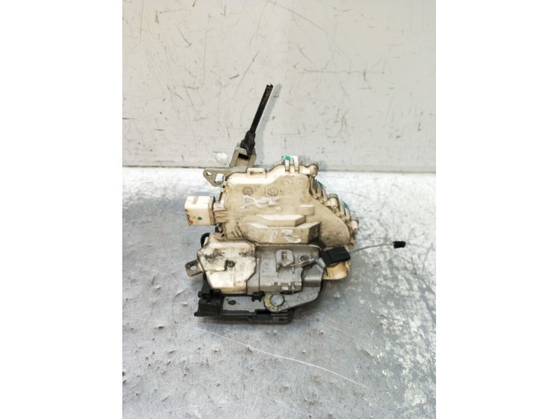 Recambio de motor cierre centralizado delantero izquierdo para seat leon (1p1) 1.6 tdi referencia OEM IAM 1P1977115B 5P 