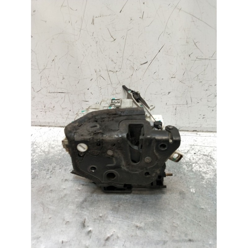 Recambio de motor cierre centralizado trasero izquierdo para seat leon (1p1) 1.6 tdi referencia OEM IAM  5P 