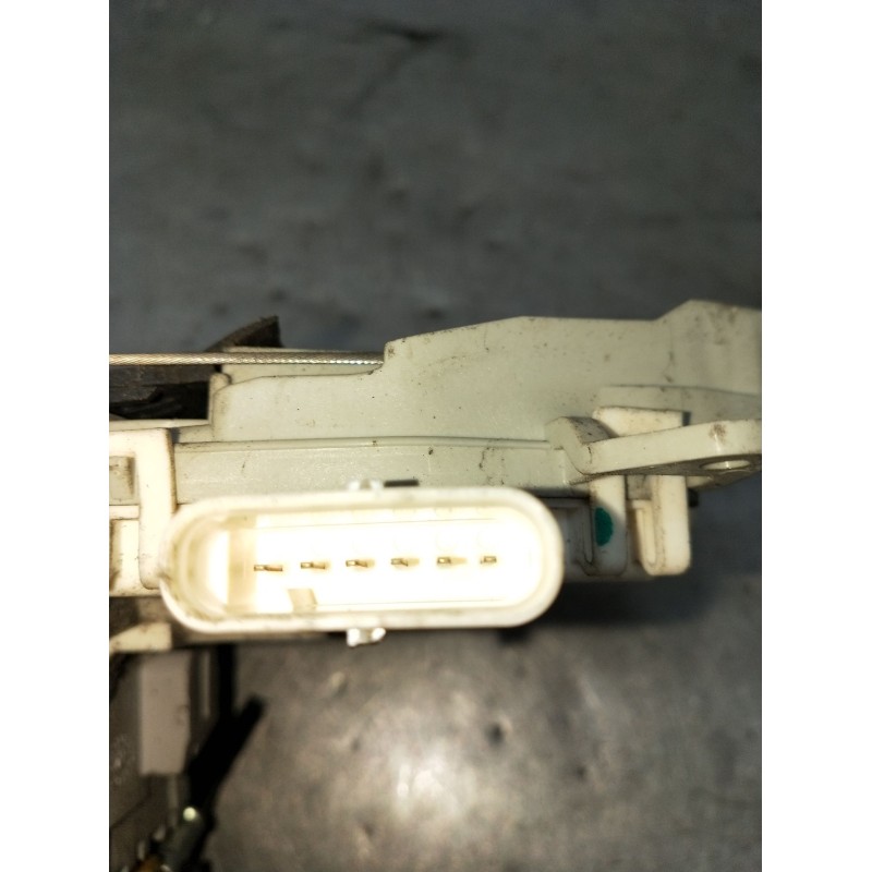 Recambio de motor cierre centralizado trasero izquierdo para seat leon (1p1) 1.6 tdi referencia OEM IAM  5P 
