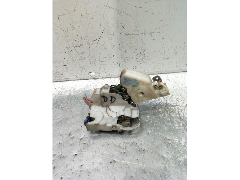 Recambio de motor cierre centralizado delantero derecho para nissan cabstar 09.06 3.0 diesel referencia OEM IAM  2P 