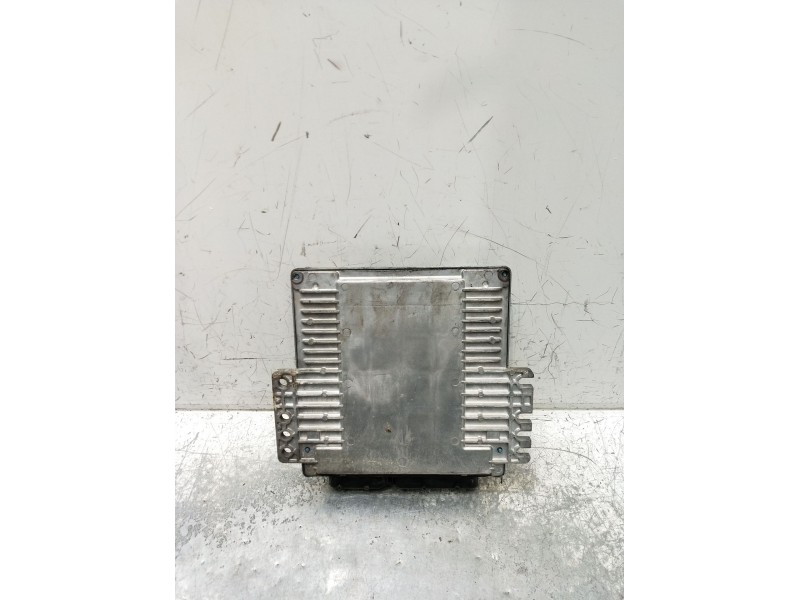 Recambio de centralita motor uce para renault vel satis (bj0_) 3.5 v6 (bj0r, bj0v, bj0u) referencia OEM IAM 8200884451 820055068