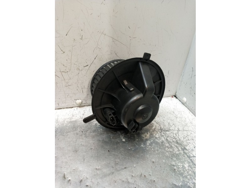 Recambio de motor calefaccion para seat leon (1p1) 1.6 tdi referencia OEM IAM 998802L  