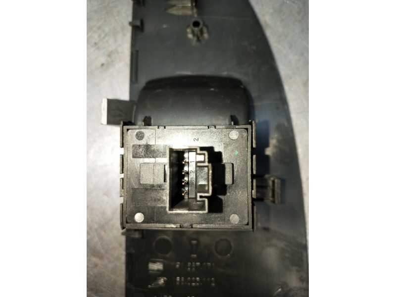 Recambio de mando elevalunas delantero izquierdo para seat leon (1p1) 1.6 tdi referencia OEM IAM 1P1867171 156023112 5P