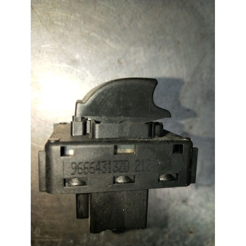 Recambio de mando elevalunas delantero izquierdo para peugeot 208 i (ca_, cc_) 1.4 hdi referencia OEM IAM 96664313ZD 5P 