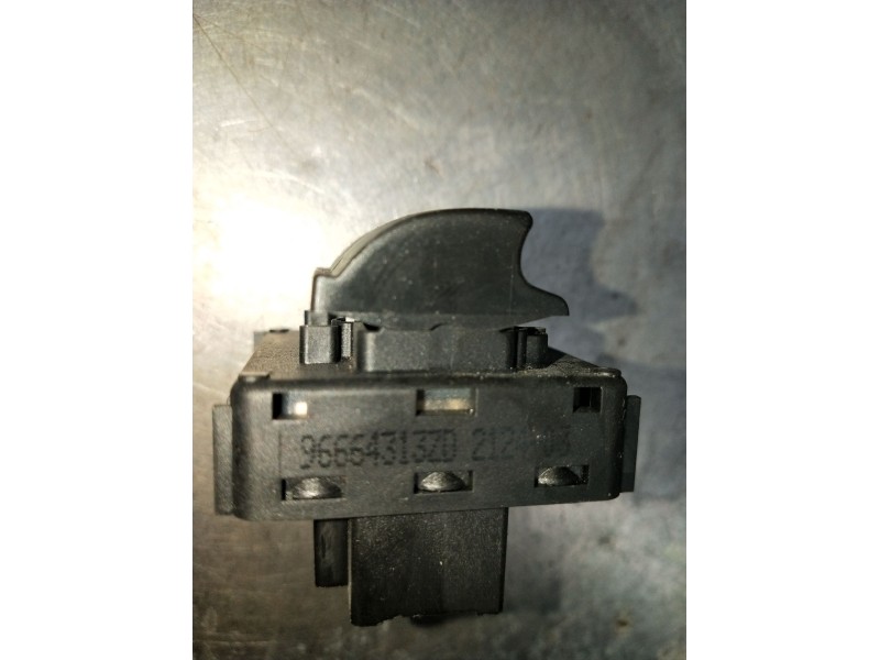 Recambio de mando elevalunas delantero izquierdo para peugeot 208 i (ca_, cc_) 1.4 hdi referencia OEM IAM 96664313ZD 5P 