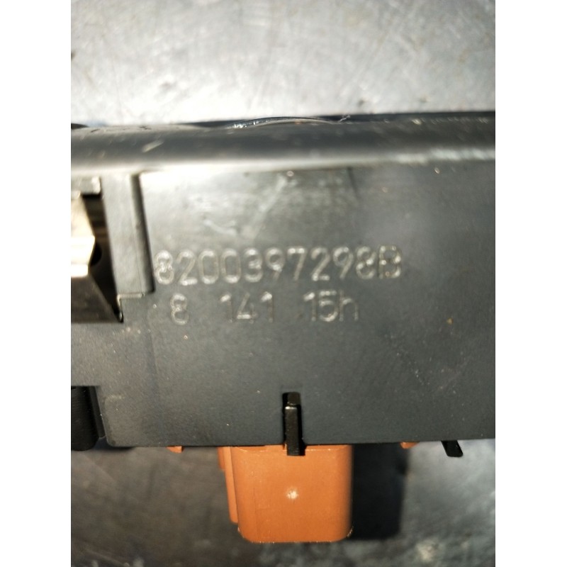 Recambio de mando elevalunas delantero izquierdo para renault vel satis (bj0_) 3.5 v6 (bj0r, bj0v, bj0u) referencia OEM IAM 8200