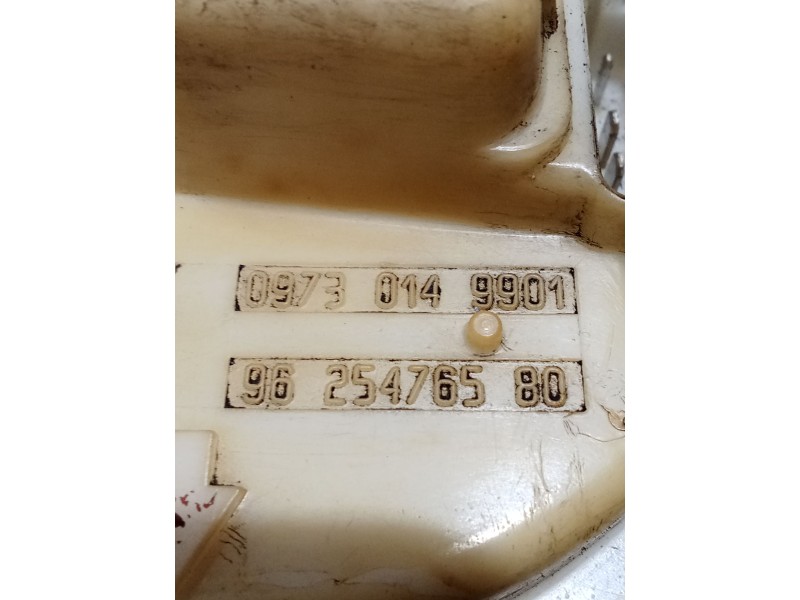 Recambio de bomba combustible para citroën xsara picasso 2.0 hdi referencia OEM IAM 9625476580 09730149901 