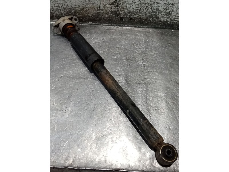 Recambio de amortiguador trasero izquierdo para audi a3 (8l1) 1.9 tdi referencia OEM IAM   