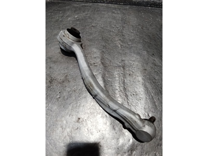 Recambio de brazo suspension inferior delantero derecho para mercedes-benz clase c (w204) c 220 cdi (204.002) referencia OEM IAM