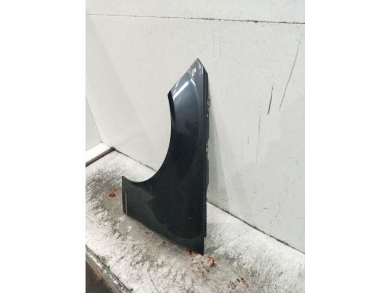 Recambio de aleta delantera izquierda para mercedes-benz clase c (w204) c 220 cdi (204.002) referencia OEM IAM   